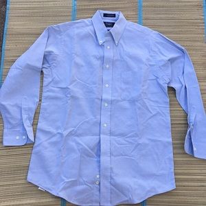 Hagger Collections Wrin;kle Free Button Up Shirt